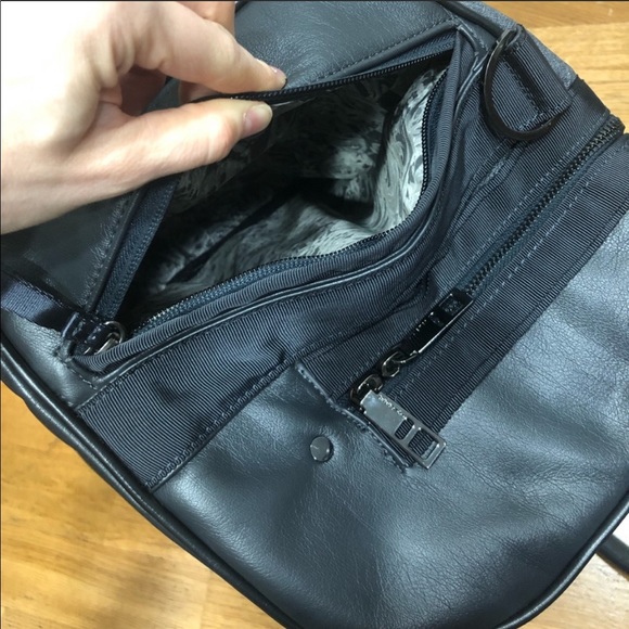 Lululemon bag - Picture 5 of 8